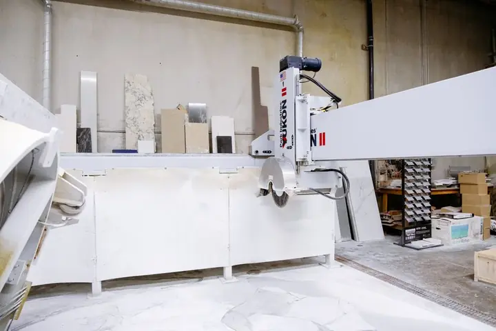 vibrocasting paving slabs workshop