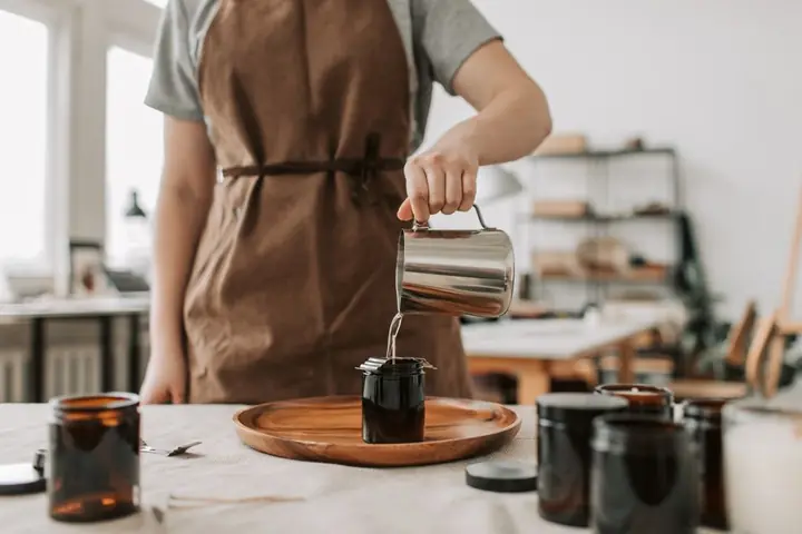 artisan candle making workshop